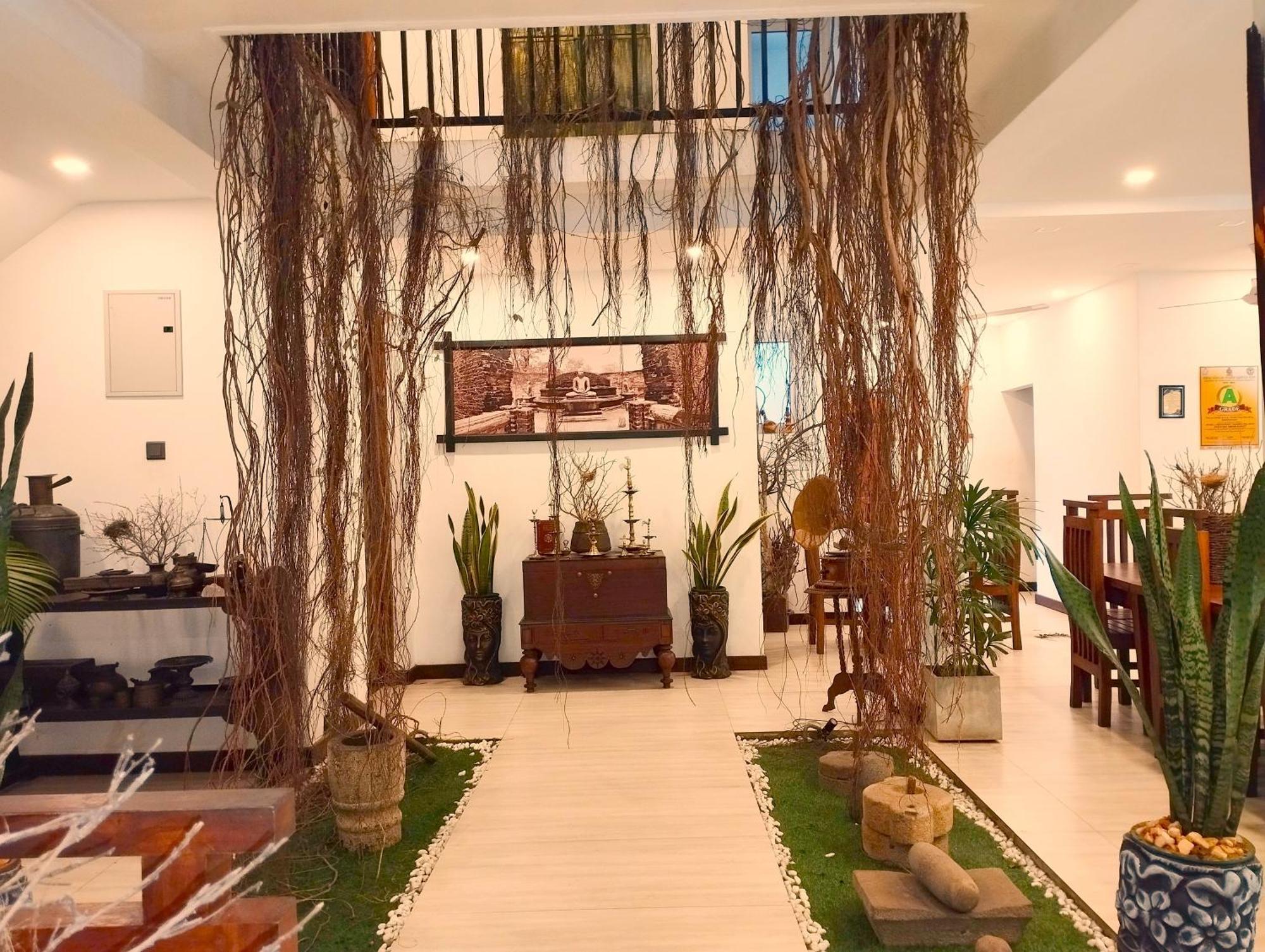 Waasala Leisure Hotell Anuradhapura Exteriör bild